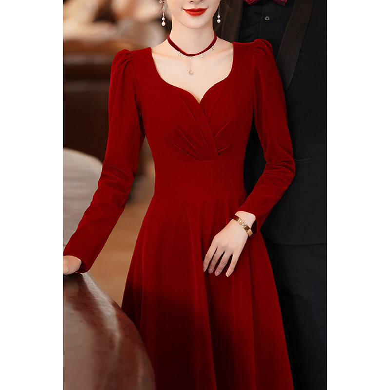 敬酒服新娘冬丝绒长袖惊艳红裙结婚订婚回门红色晚礼服女简单冬季