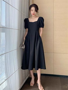黑色连衣裙女夏2024新款法式复古方领收腰显瘦气质赫本风长款裙子