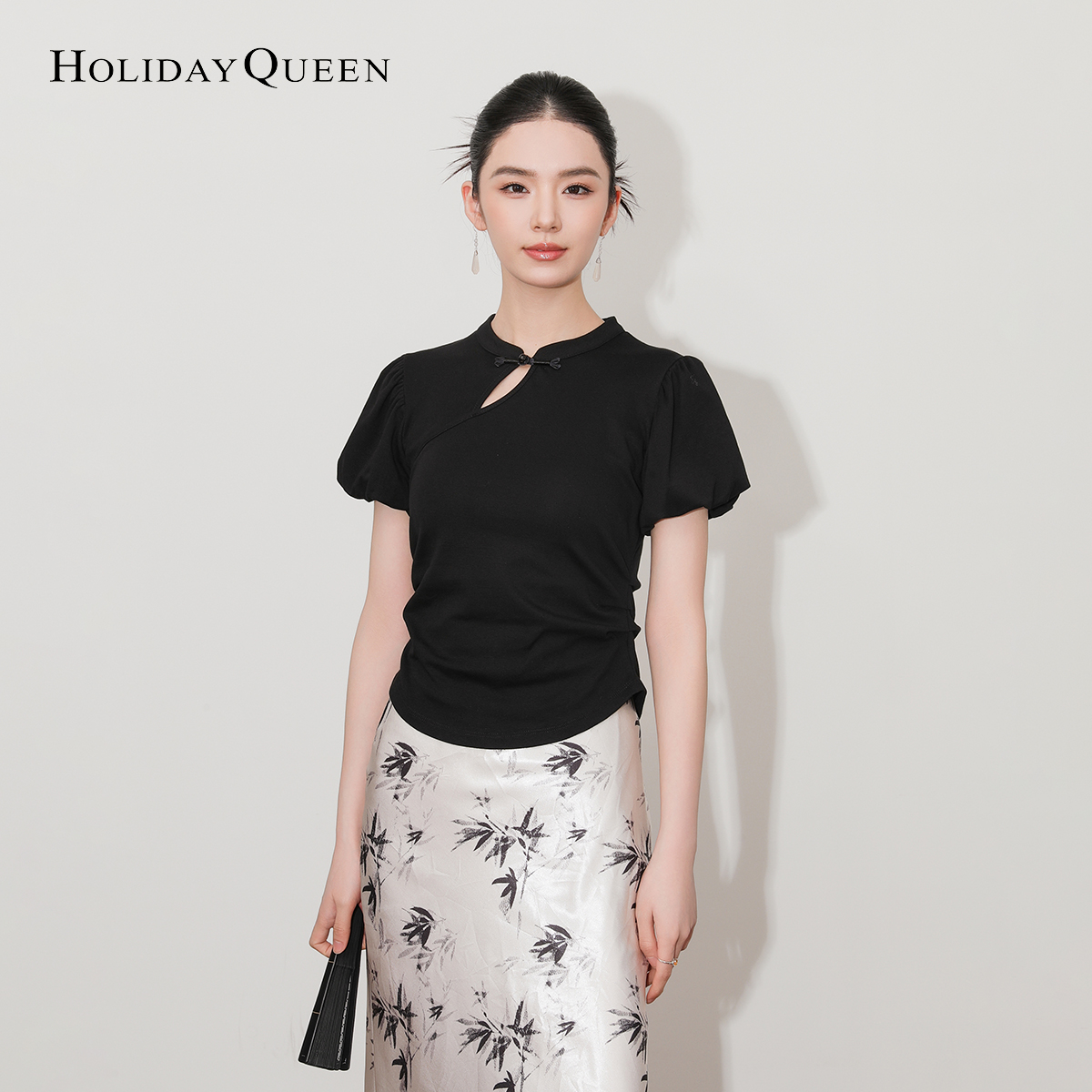 HolidayQueen新中式修身显瘦盘扣T恤女短款中国风上衣