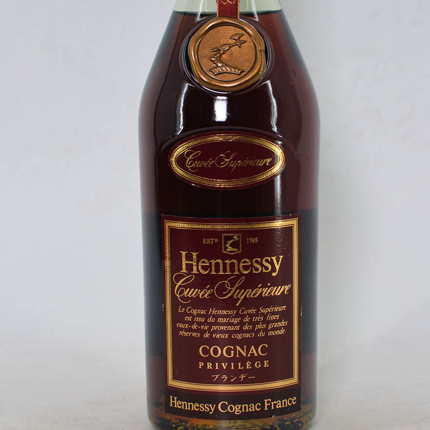 【38】80年代 轩尼诗红标特醇干邑 700ml