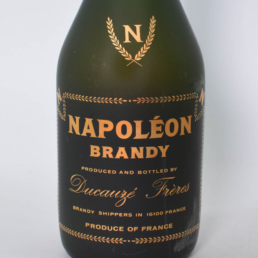 【69】80年代 法国napoleon白兰地 700ml 3瓶