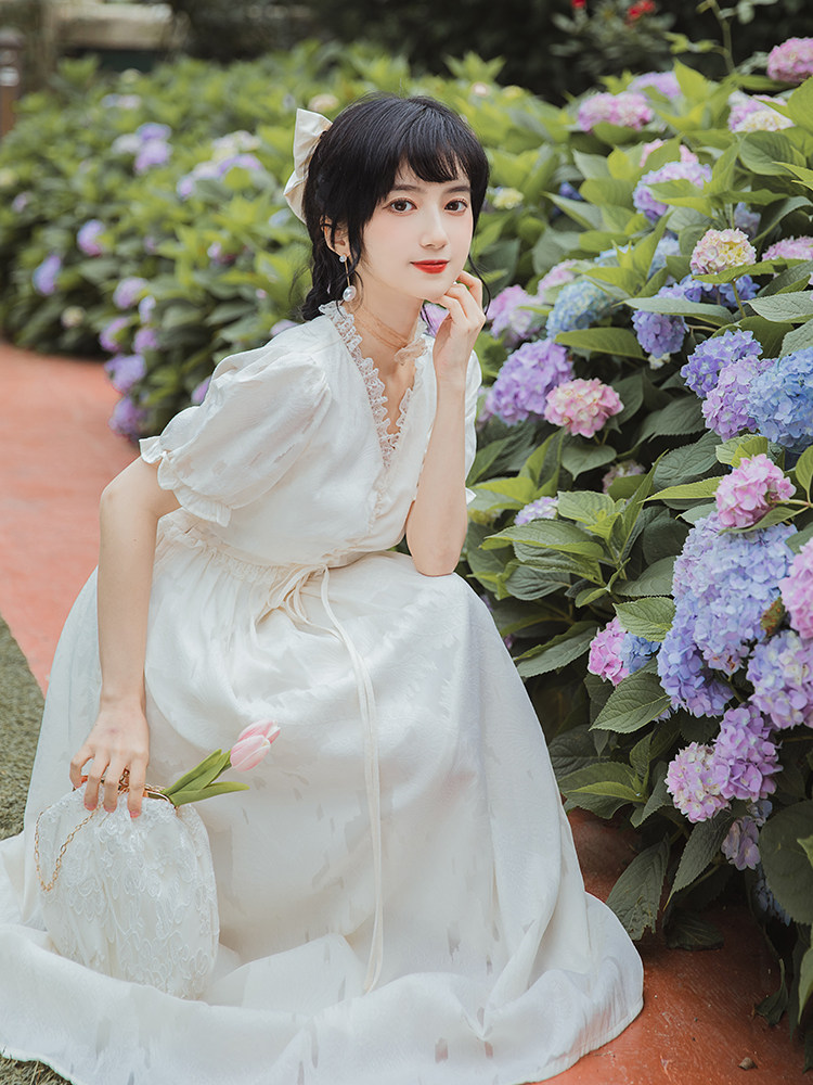 限价新款连衣裙女a字裙初恋裙气质法式文艺裙白色新款夏,女装连衣裙