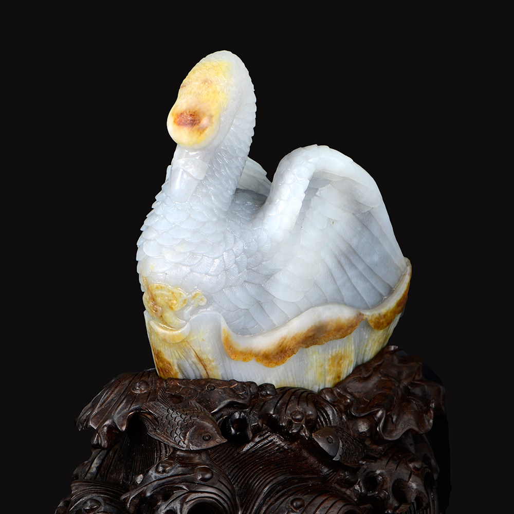 中国玉雕大师【陶虎】作品和田玉籽料摆件鹅如意
