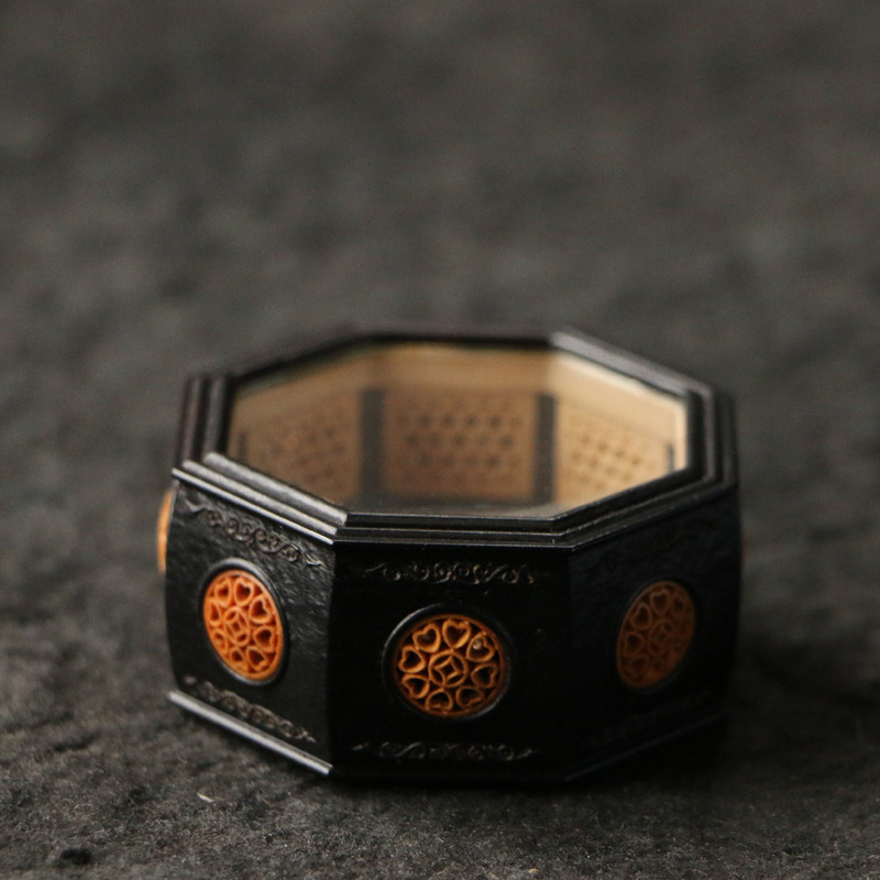 沪上海派名家张圣林本工精工制作黑檀木八角盒吸铁石口盖金钟盒——竹