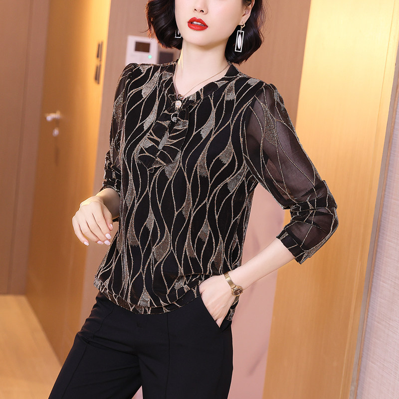 实拍宽松大码网纱上衣女2021春装长袖打底衫女时尚印花小衫妈妈装