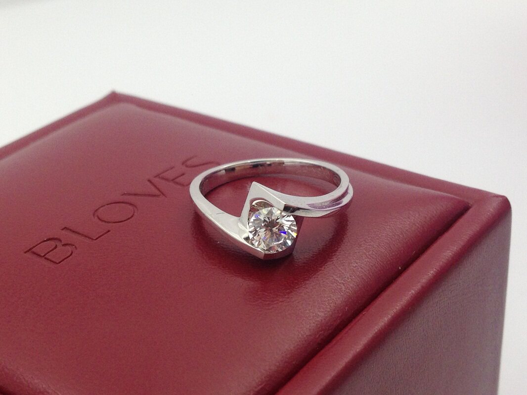 bloves 18k白金 41分女士钻戒 10号 天然钻石 火彩非常好