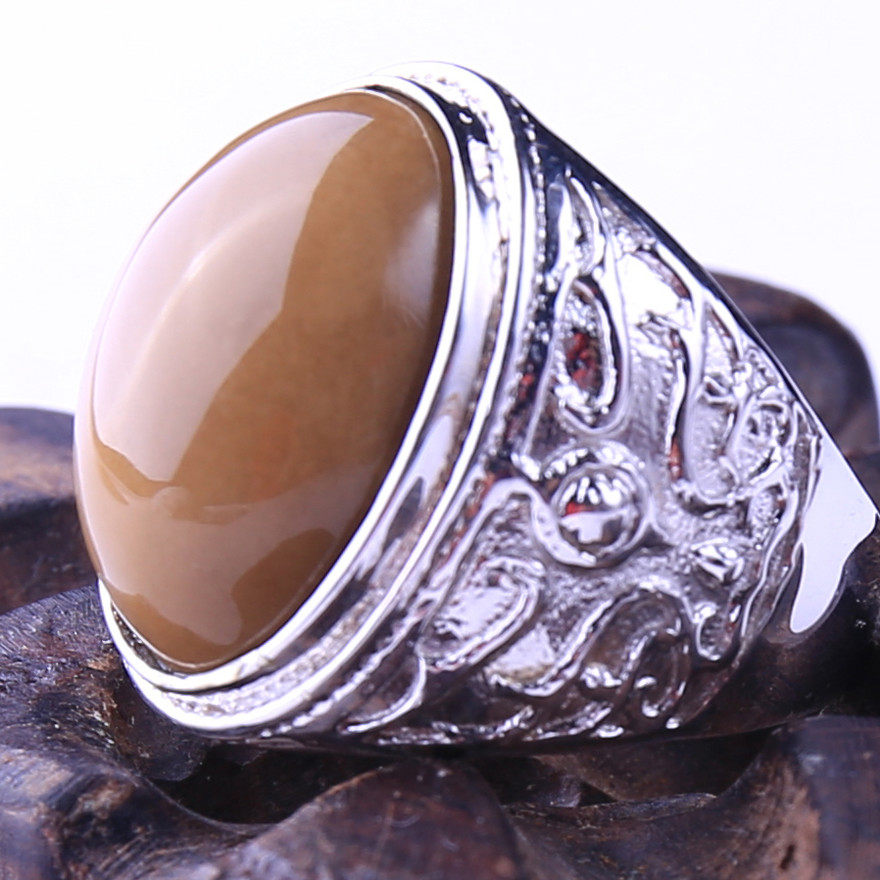 9.84g 纯银镶嵌白根珀戒指 (强荧光)t2-66