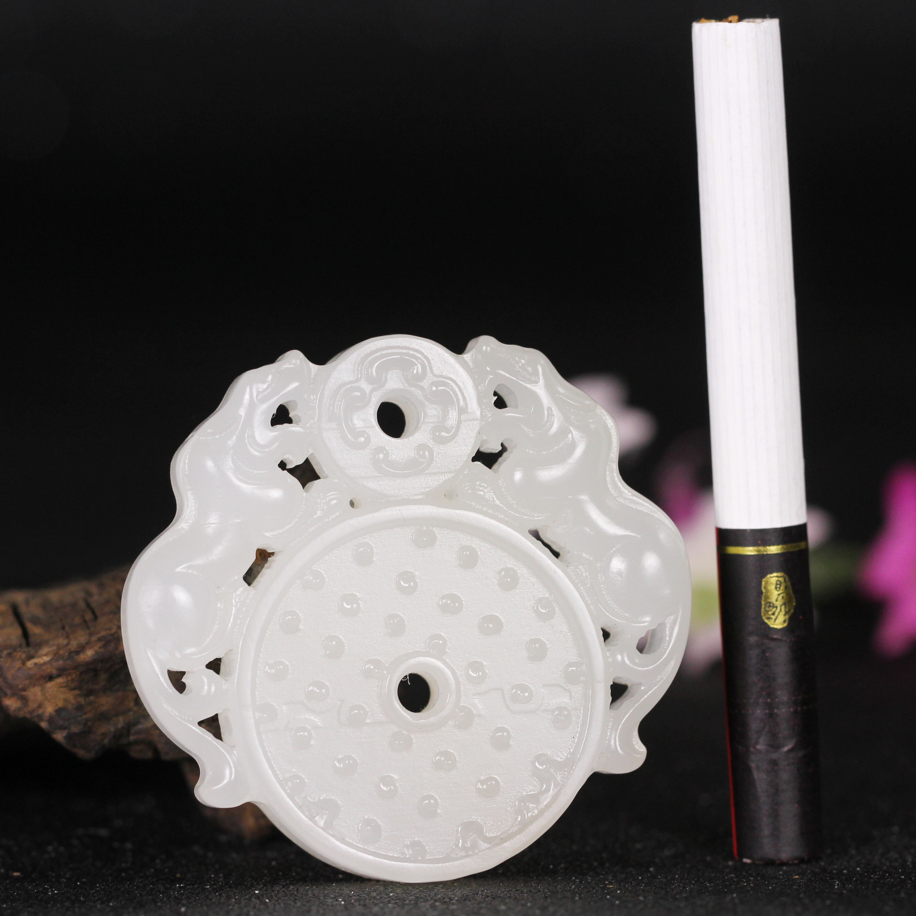 和田玉羊脂玉仿古牌38.91克