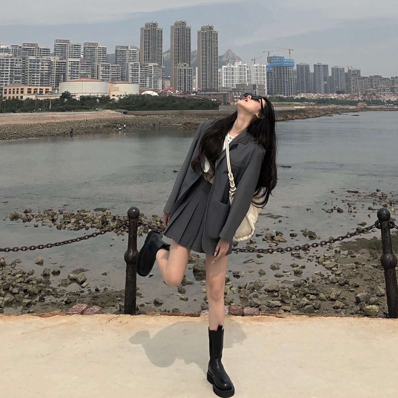 炸街两件套减龄洋气韩版女气质英伦风学院风格子小西装套装百褶裙