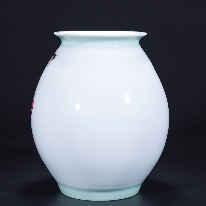 釉上彩荷花瓷瓶