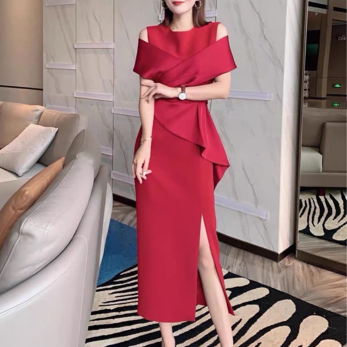 优雅法式收腰露肩晚礼服裙红色时尚高开叉连衣裙名媛显瘦气质晚装