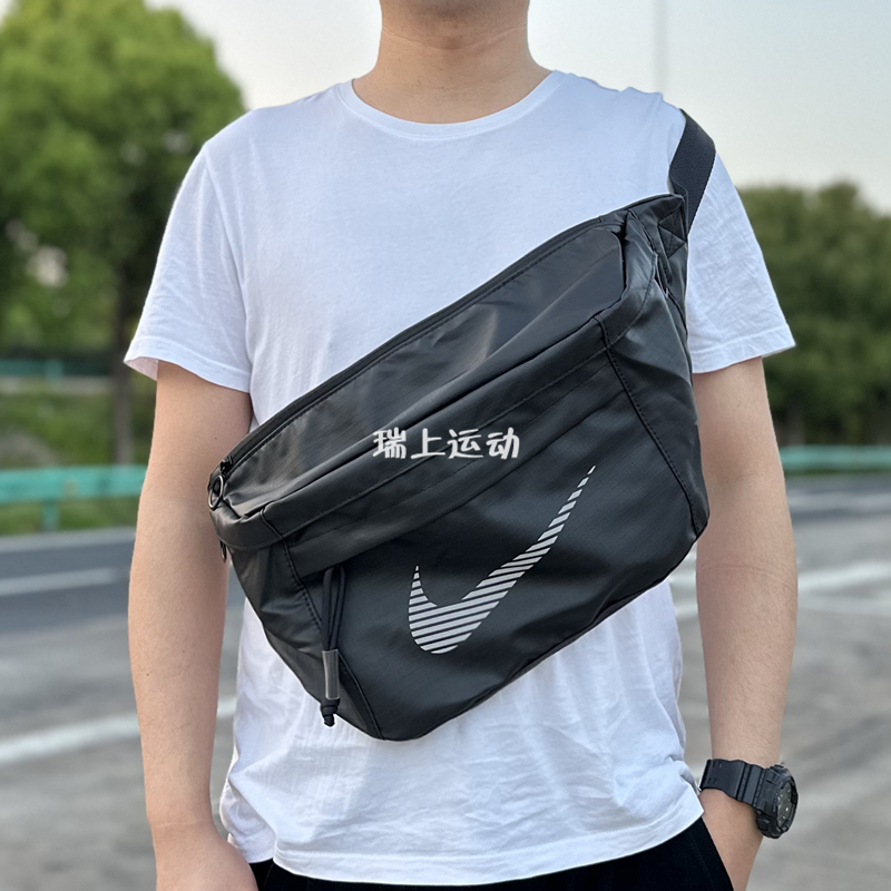 王一博 耐克/Nike 黑色反光单肩背斜挎胸腰包运动包BA5751 DB4697