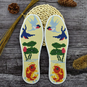 手工鞋垫十字绣鱼图片