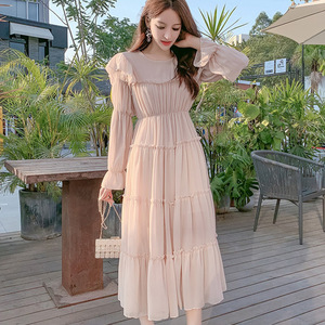 2020新年流行很仙的小众雪纺少女chic温柔蛋糕裙荷叶边长袖连衣裙