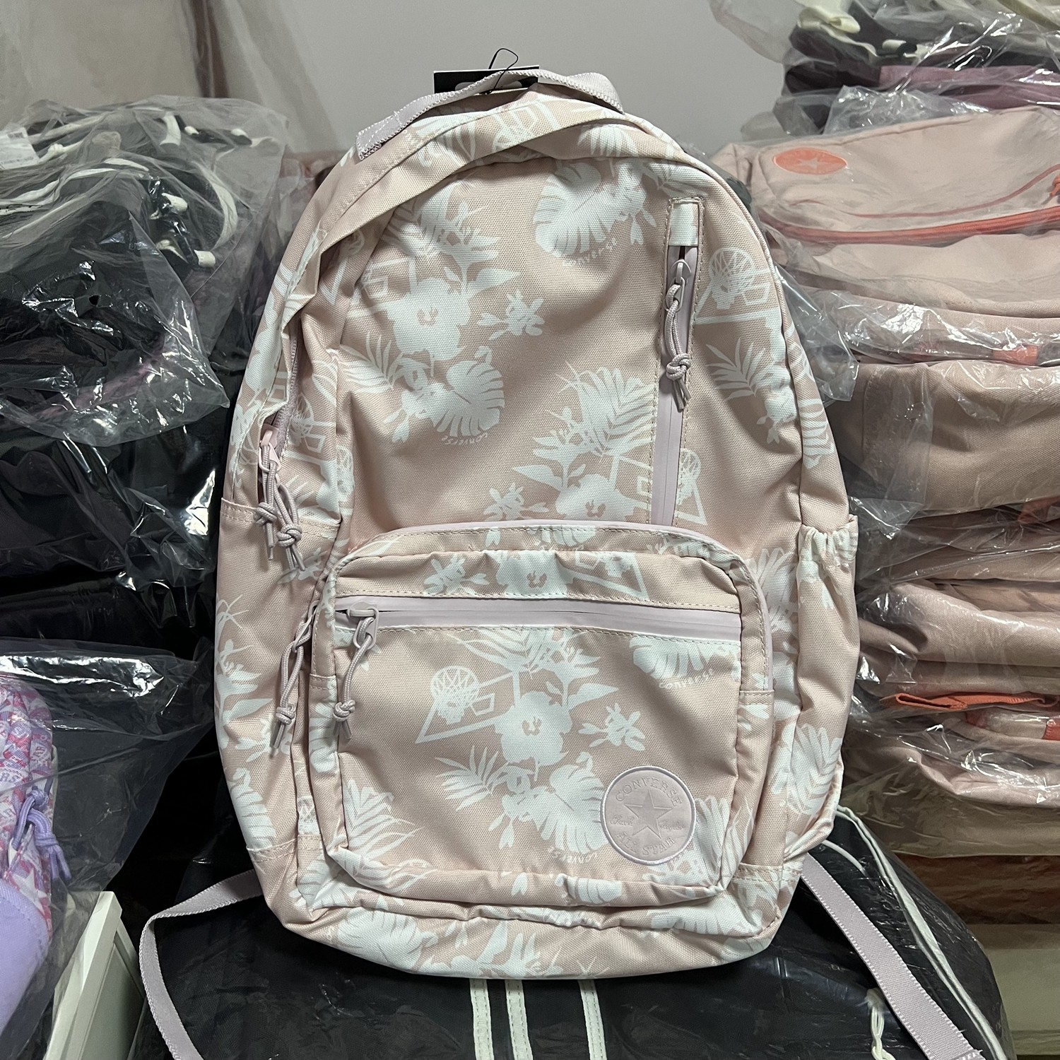 converse匡威花卉印花大容量书包樱花粉色双肩背包 10005986-a10