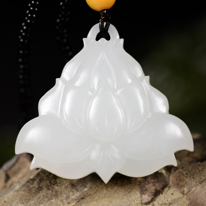 【唯美淡雅】中国玉雕大师李剑新疆和田玉羊脂白玉莲花吊坠#5231