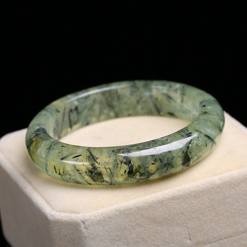 罕见(顶级盛宴)葡萄石黑发晶手镯 稀有珍藏 62.83g