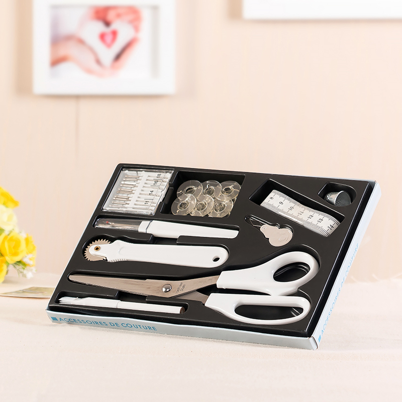 兄弟縫紉機超值選購4:專用DIY縫紉工具配件豪華禮盒套裝在類目 居家日用, 家用五金工具, 縫紉配件中 - 來自Buy2taobao.com提供專業的淘寶代購服務