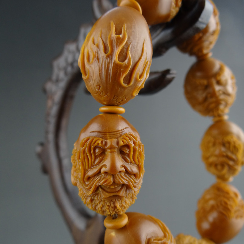 核雕名家赵晗《八大达摩》