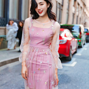 粉色纱裙两件套图片