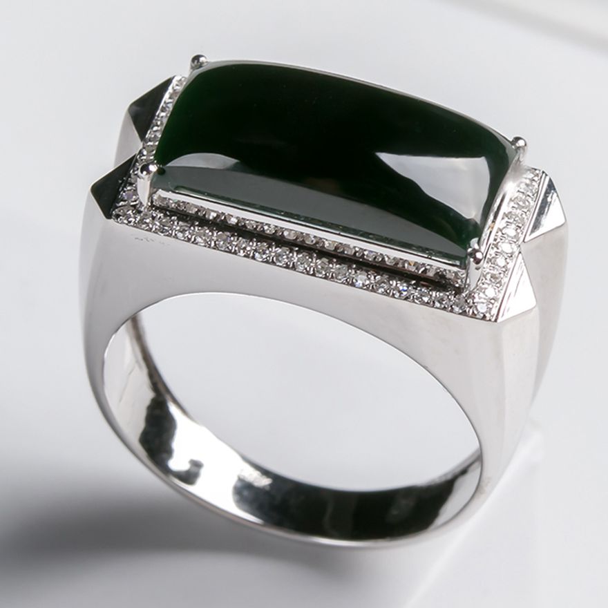 19mm 18k金镶嵌天然缅甸a货翡翠墨翠素面戒指4.81g