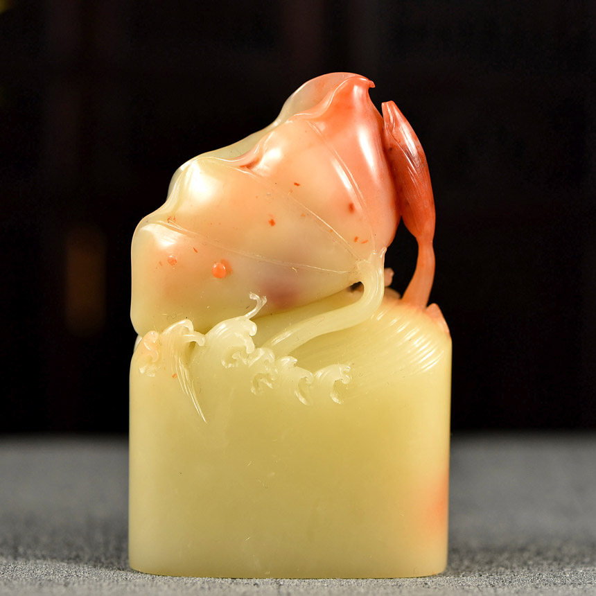 珍品 寿山石老性芙蓉石《荷花》印章 干净圆润通透