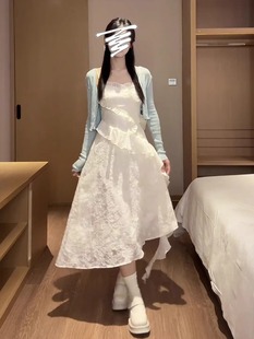 韩系设计感甜美法式收腰显瘦仙女白色吊带连衣裙小个子荷叶边裙子