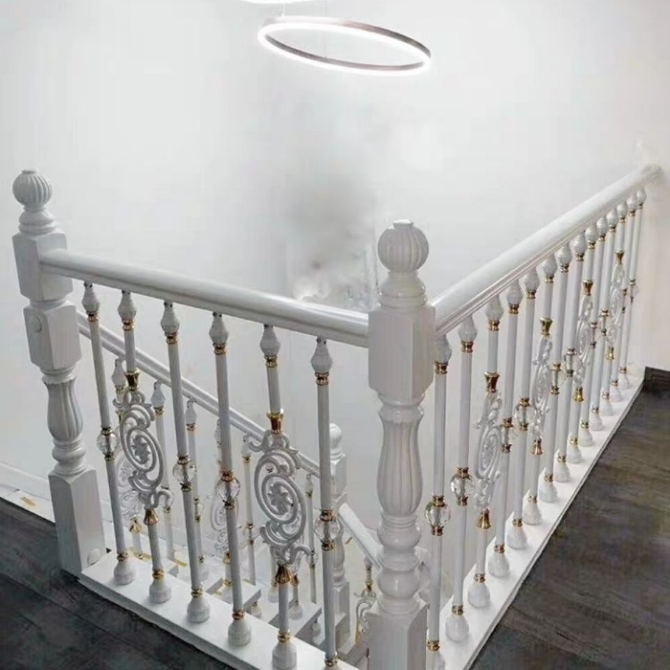 > 铝合金栏杆扶手