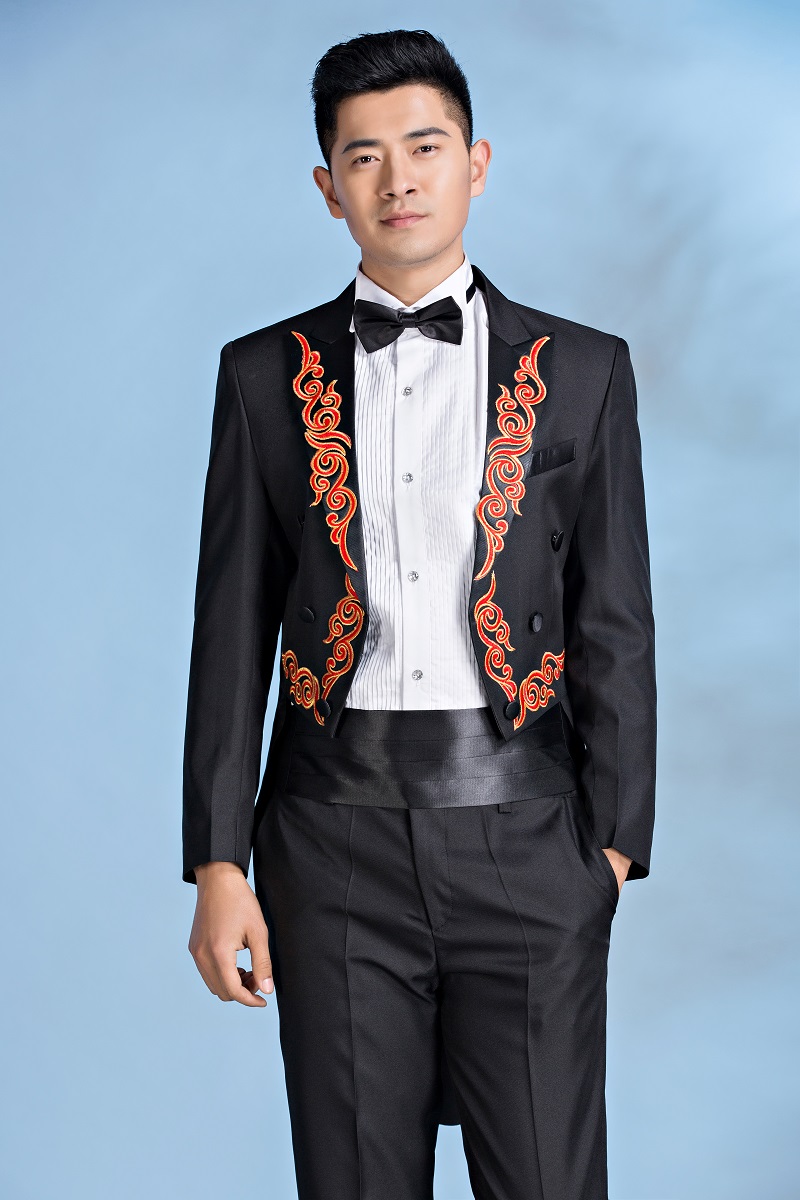 大合唱演出服男士歌手主持人舞台服装 双边花厚缎燕尾服男演出服在类目 男装, 西服套装中 - 来自Buy2taobao.com提供专业的淘宝代购服务