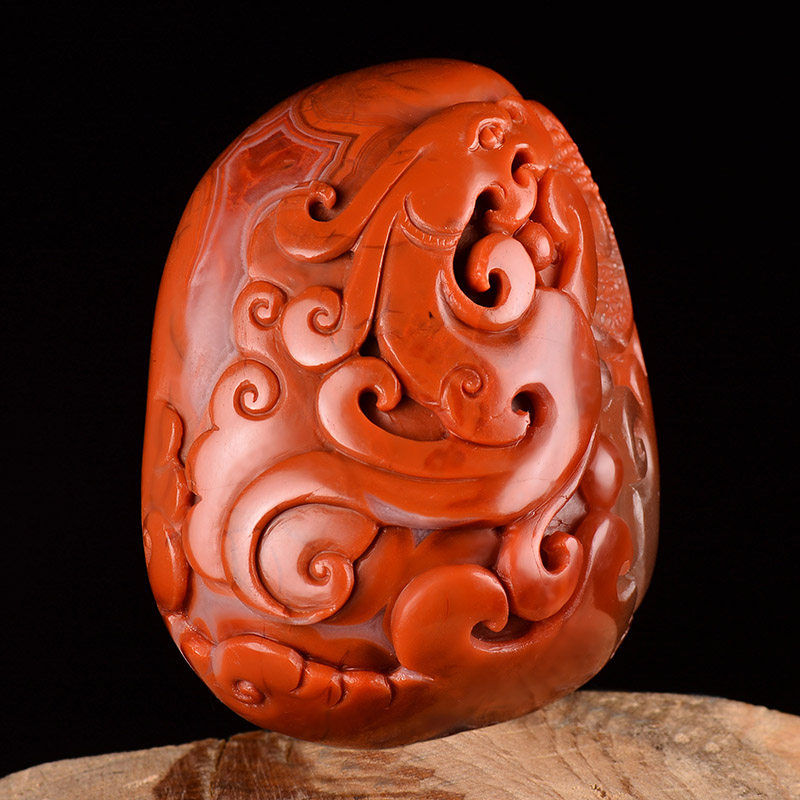 南红玛瑙 81g 仿古龙挂件 色泽纯正 雕功精细 m1427