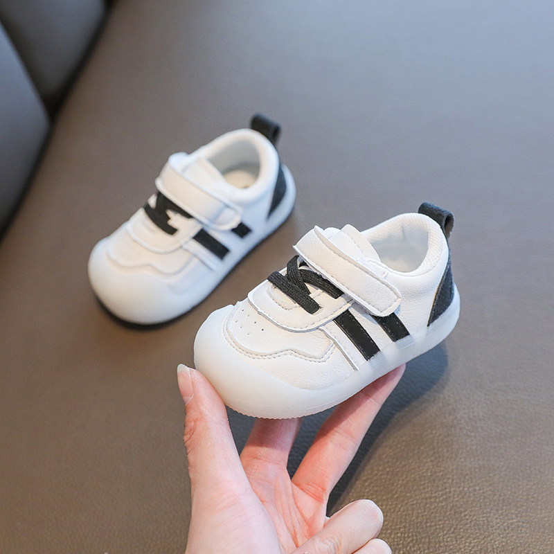 宝宝小白鞋男婴儿学步鞋软底0一1岁幼童运动鞋步前单鞋女春秋季款