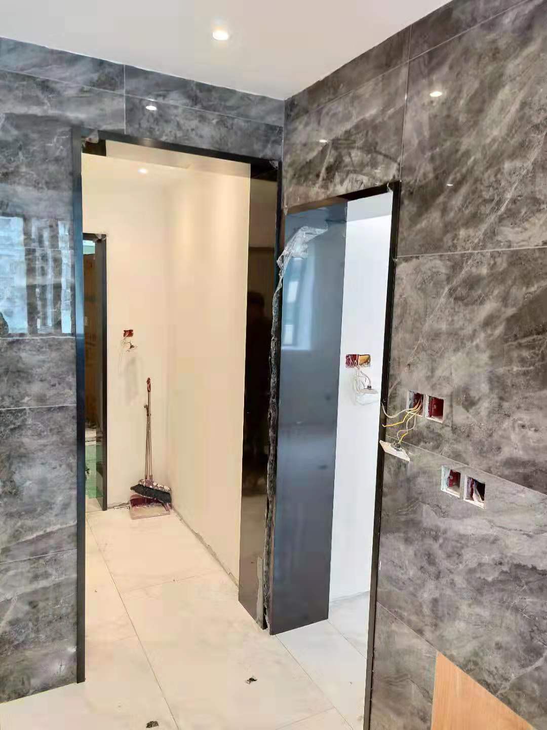 不锈钢窄边门套门框窗套包边踢脚线装饰条黑钛镜面玫瑰金拉丝定制