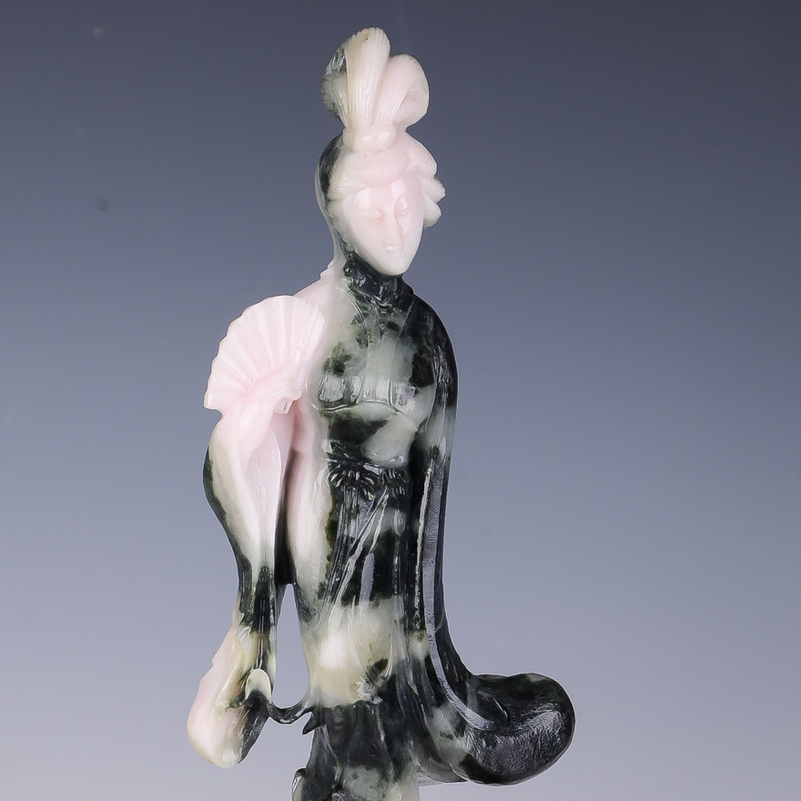 《美女》河南省玉石雕刻大师 王晓义作品独山玉亭亭玉立摆件 460g