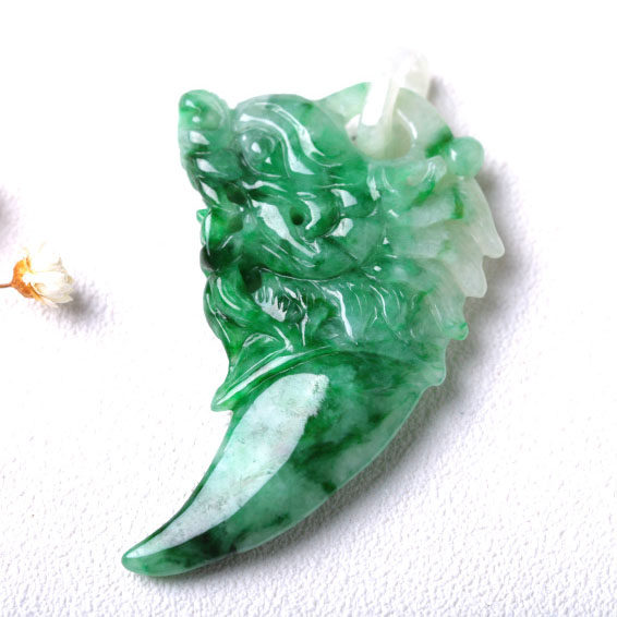 天然a货翡翠飘阳绿龙牙吊坠14.90克