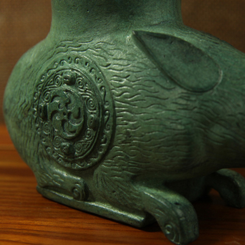 青铜器《兔尊笔筒》洛阳钟鼎古代艺术研究院 出品