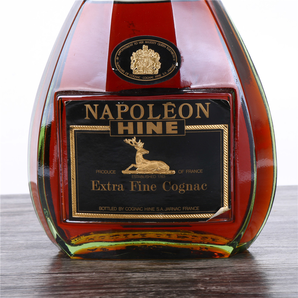 33/70年代青瓶御鹿拿破仑干邑白兰地40度700ml老洋酒