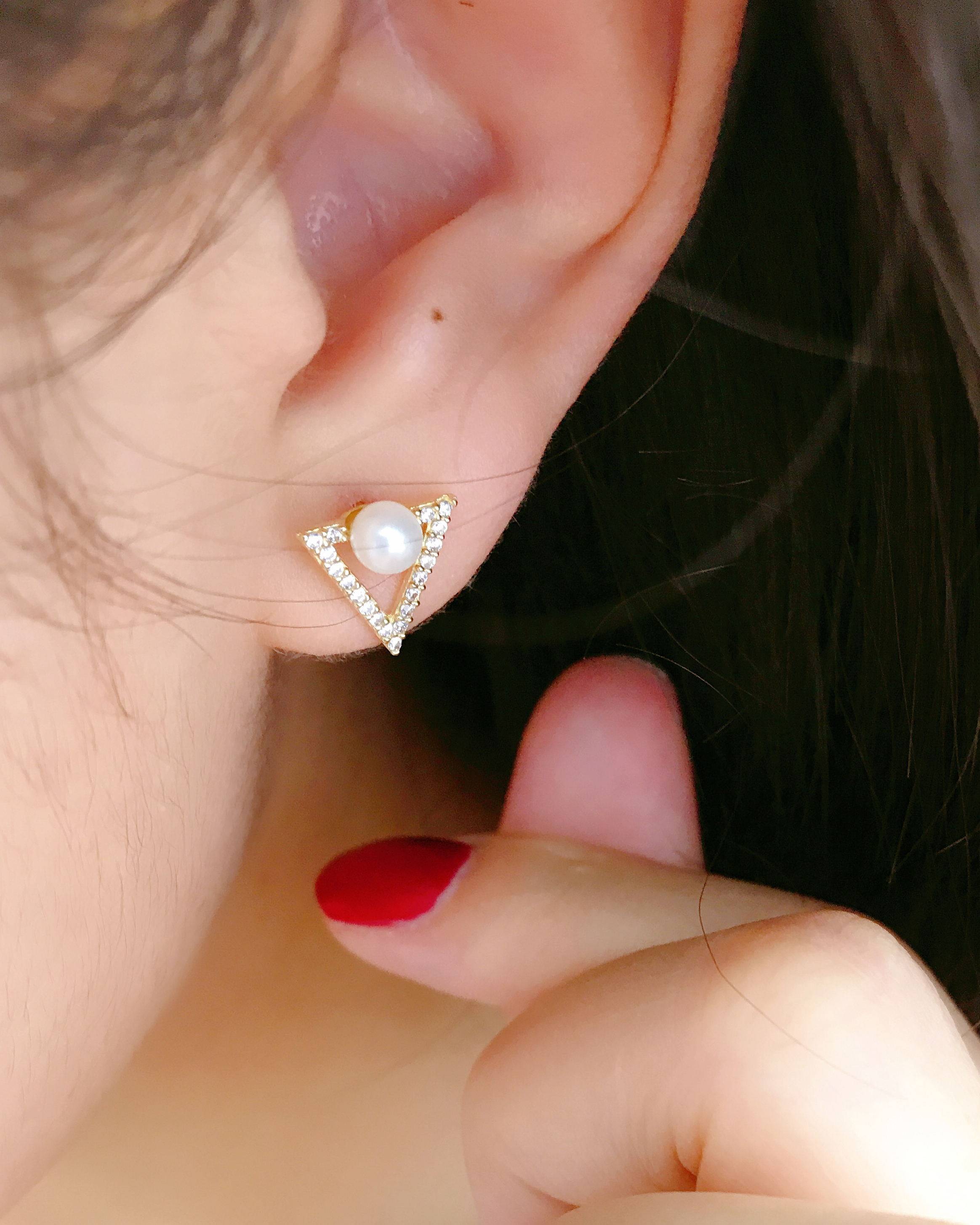 首尔首饰耳饰三角形珍珠锆石时尚耳钉黄金金黄金耳饰