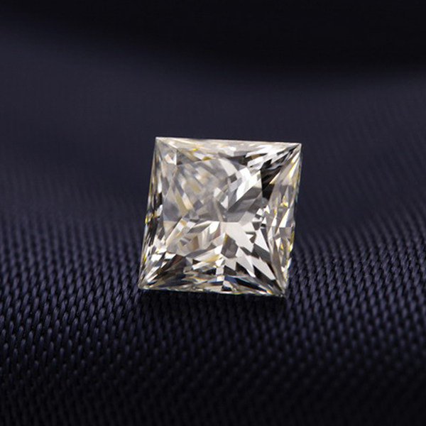 佐卡伊 gia证书0.5克拉 e色vvs2净度无荧光天然钻石公主方裸石