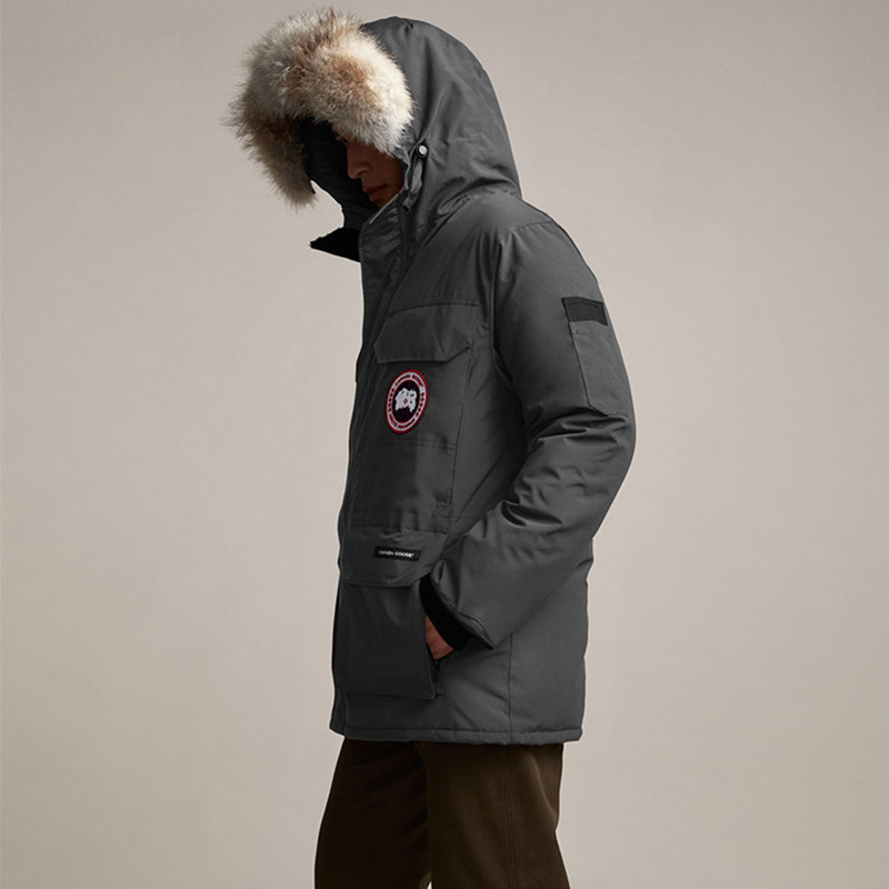 大鹅羽绒服08远征款