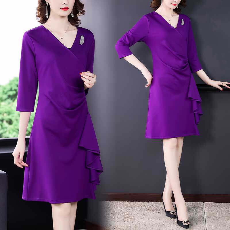 紫色针织连衣裙女神范2020秋装新款收腰显瘦遮肉减龄气质v领紫裙