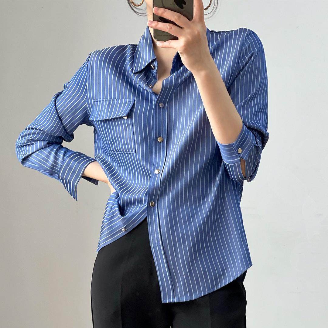 大洪洪vee推荐同款蓝色条纹衬衫春季新款长袖设计感小众叠穿上衣