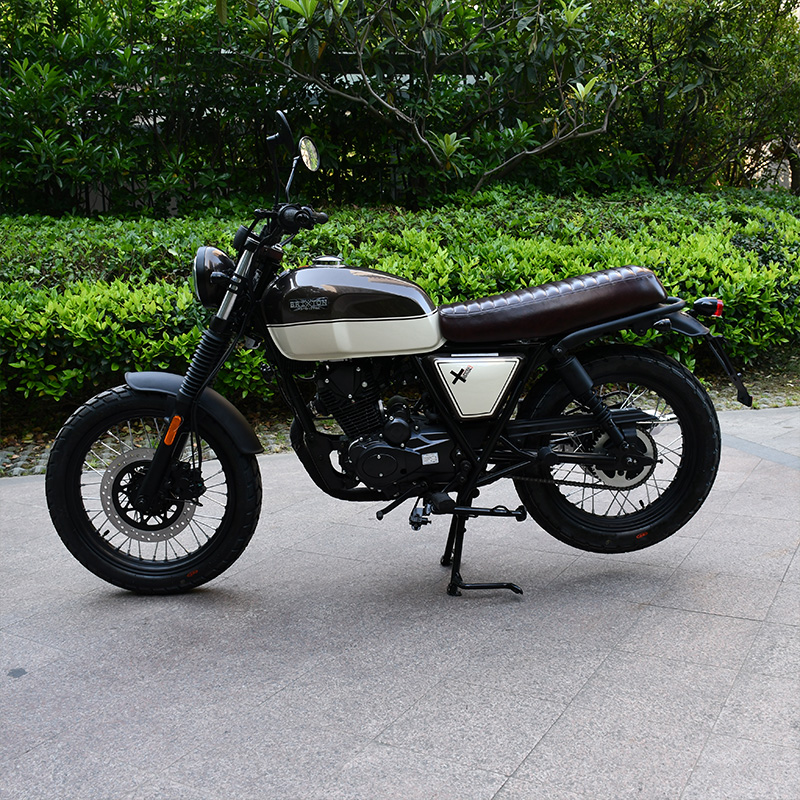 天地游侠布雷斯通150g3摩托车复古车机车望江豪爵铃木发动机