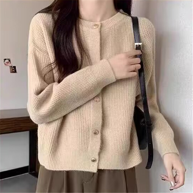 秋季新款纯色圆领针织外套女韩系温柔气质短款羊毛衫加厚毛衣开衫