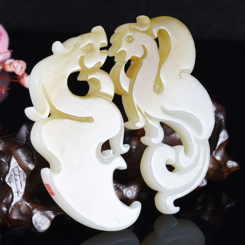 省级玉雕大师时晓印作品 和田玉 龙凤呈祥一对 52.63克