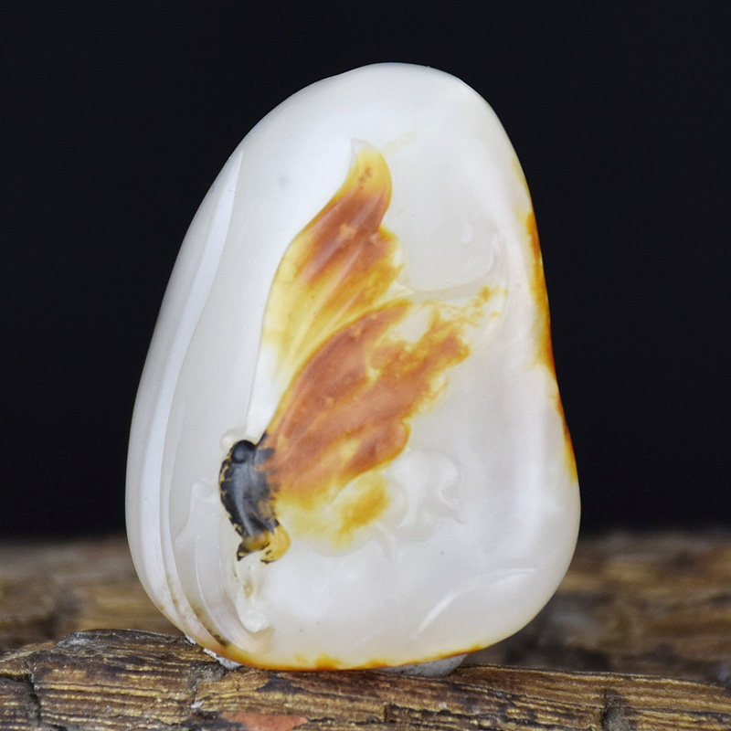 省级玉雕大师时晓印作品 和田玉 蝴蝶挂件 10.60克