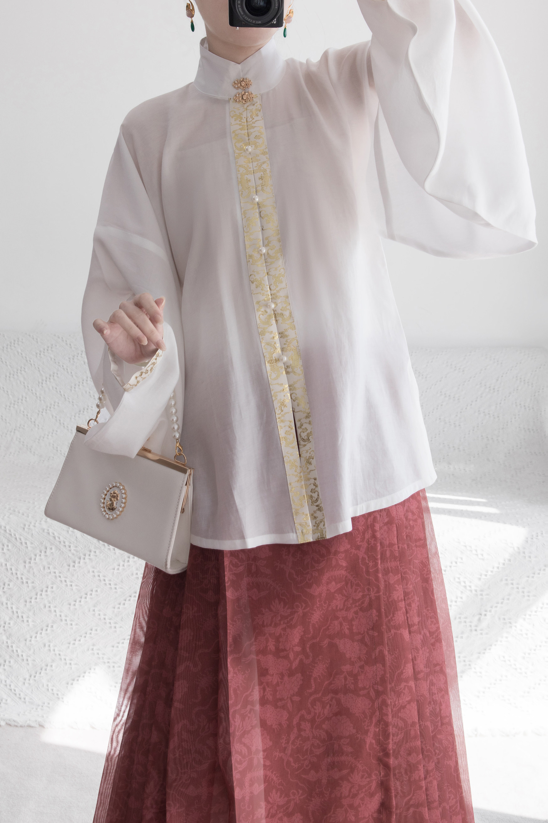 【四时欢喜】原创汉服秋明制立领对襟琵琶袖短袄织金缘边汉洋折衷