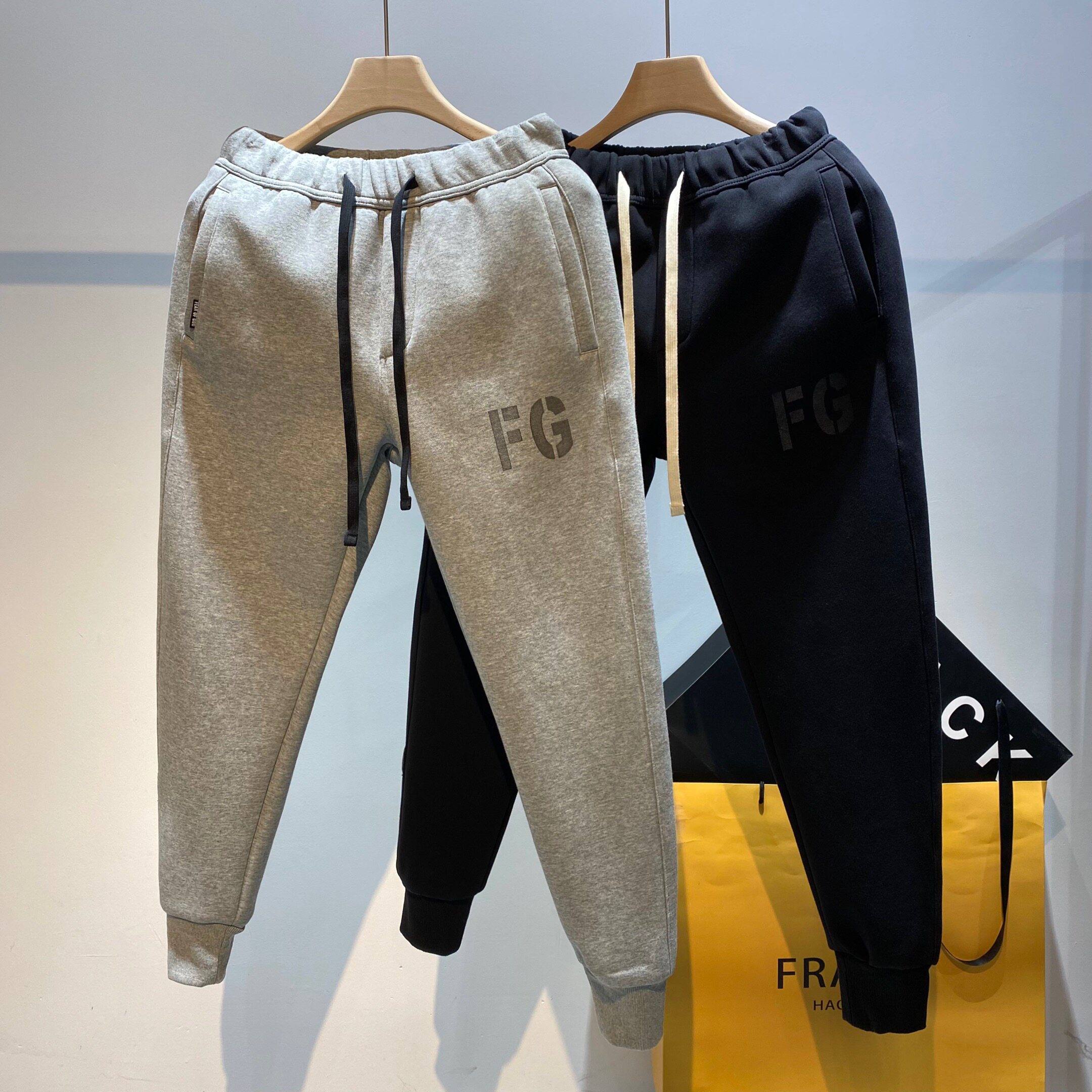 (今日10折)美式休闲哈伦裤卫裤男生春季运动厚宽松束脚潮牌复古长裤流