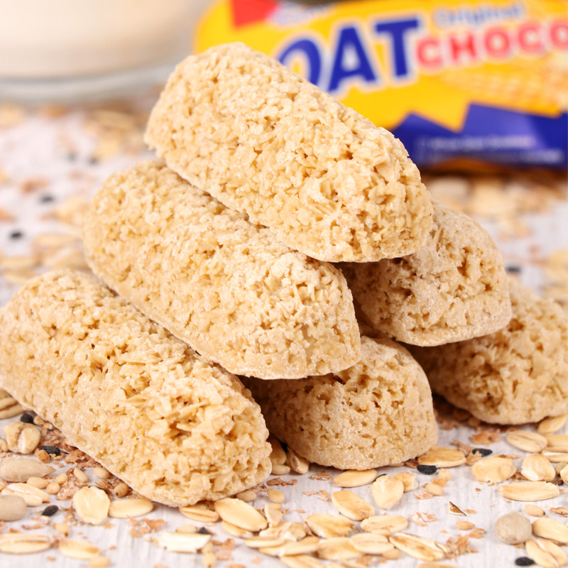 燕麦酥糖马来西亚进口巧克力棒麦片谷物棒喜糖果休闲零食品400克