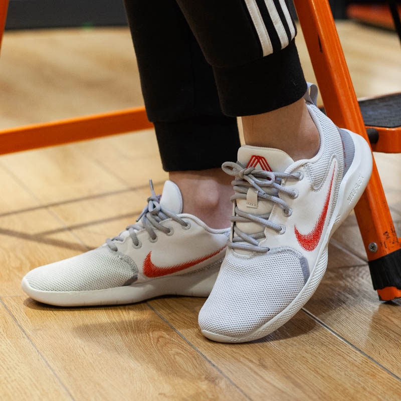 耐克男子跑步鞋2021秋新款透气耐磨轻便赤足运动休闲鞋ci9960-009