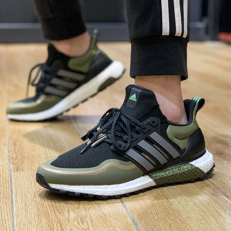 阿迪达斯鞋男冬季跑步_阿迪达斯男鞋2021冬季新款ub boost缓震轻便